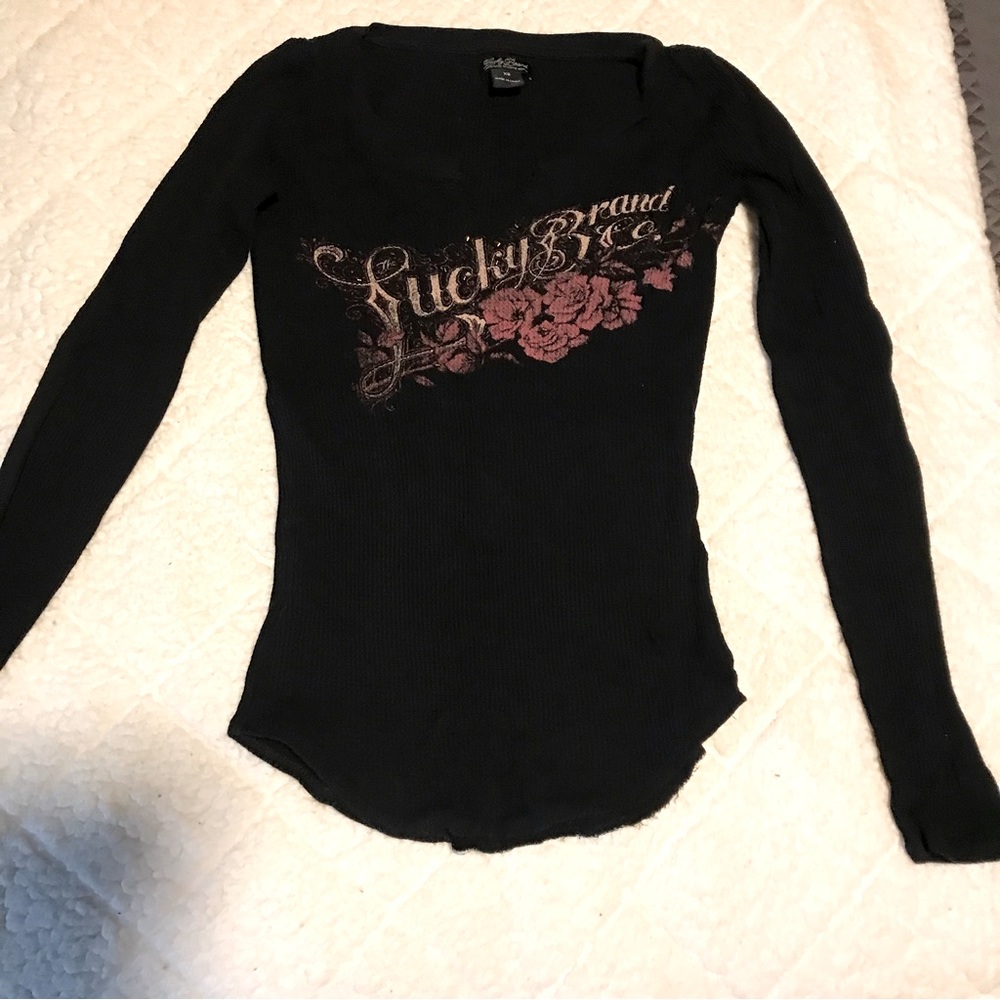 Lucky Brand XS long-sleeve black waffle shirt with Lucky Logo and red roses